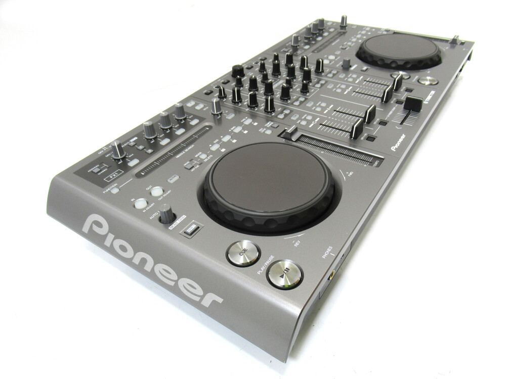 pioneer ddj t1 vs traktor kontrol s4