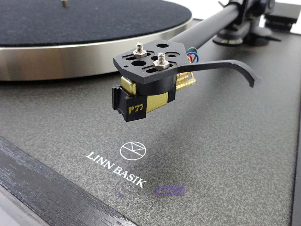 Linn Basik Turntable With Akito Tonearm | WhyBuyNew