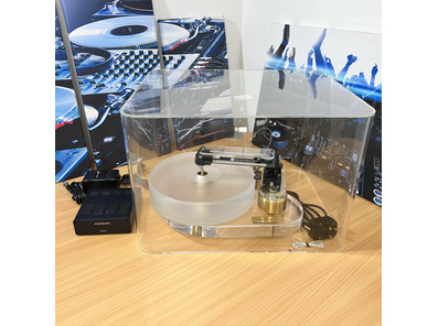 Clearaudio Reference Turntable with TQ-1 Linear Tonearm / Gamma Stylus