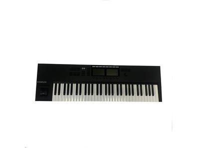 Native Instruments Komplete Kontrol S61 MK2 Keyboard