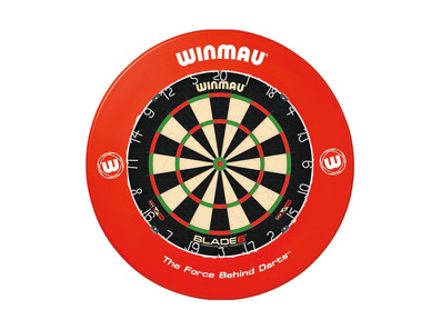 Winmau Blade 6 Dartboard + Red Surround